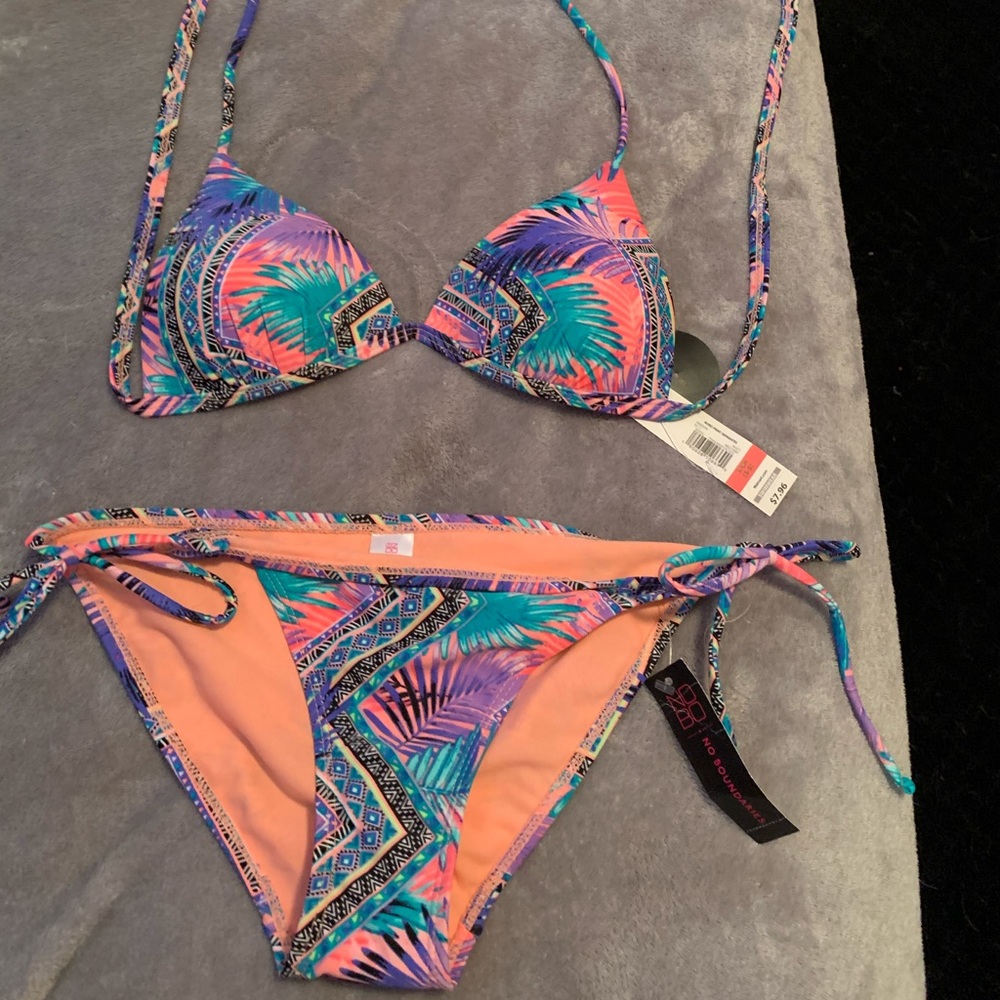 Bathing suit